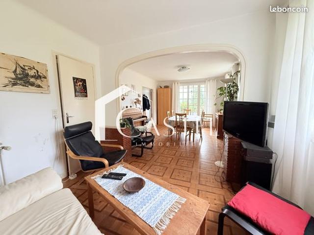 Maison vente à Saint-Germain-en-Laye, Maule