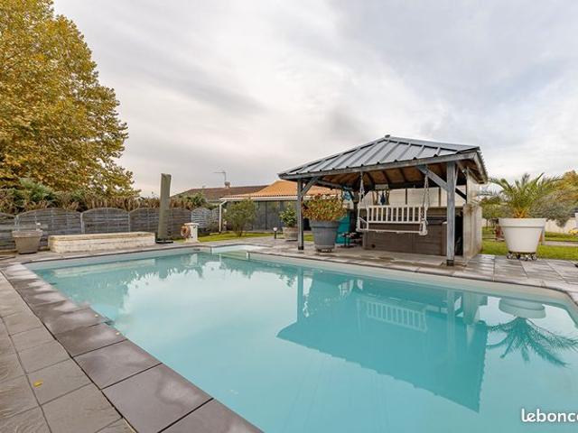 Maison vente à Bordeaux, Le Taillan-médoc