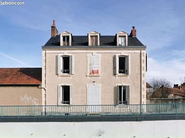Maison vente à Montluçon, Commentry