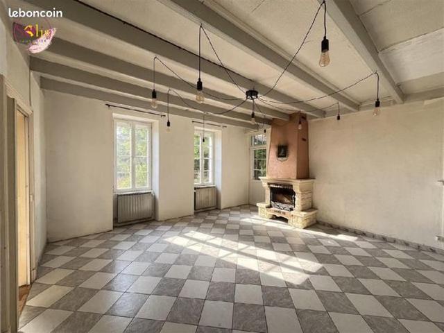 Maison vente à Saint-Jean-d'Angély, Thors