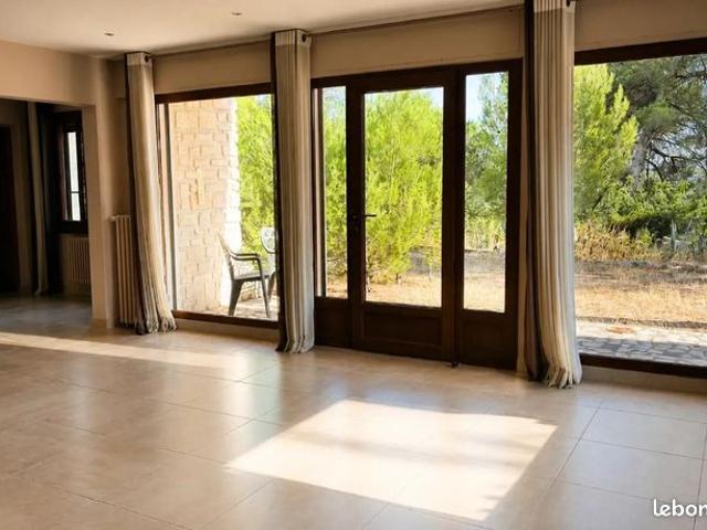 Maison vente à Avignon, Bédarrides