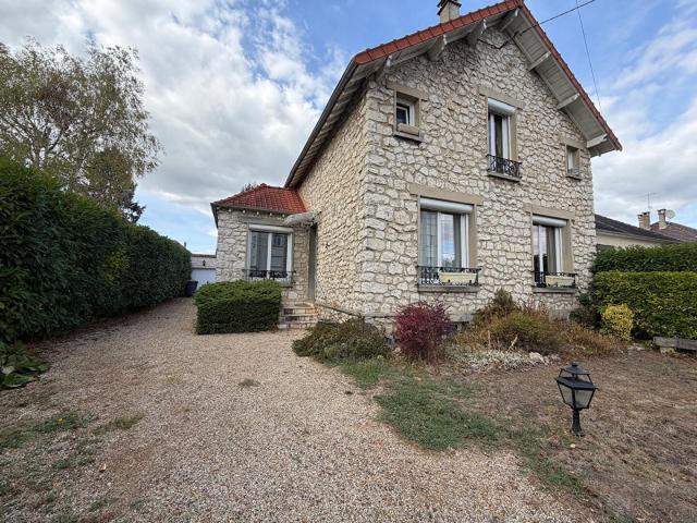 Maison vente à Moret-sur-Loing, Moret-Loing-et-Orvanne