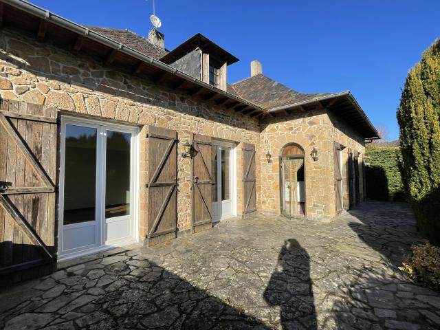Maison location à Villefranche-de-Rouergue, Rieupeyroux