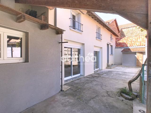 Maison vente à Confolens, Massignac