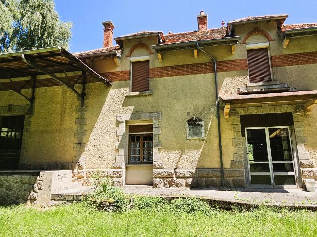 Maison vente à Montluçon, Terjat