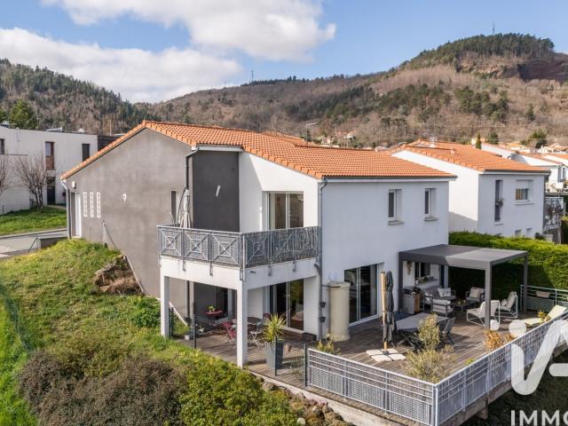 Maison vente à Clermont-Ferrand, Ceyrat