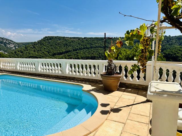 Maison vente à Marseille, Carnoux-en-provence