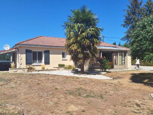 Maison vente à Nontron, Champniers-et-reilhac