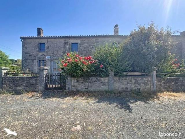 Maison vente à Fontenay-le-Comte, Xanton-chassenon