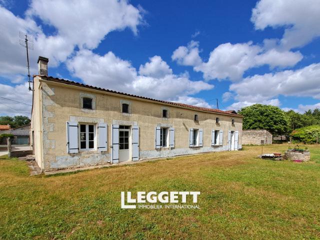 Maison vente à Confolens, Barbezières