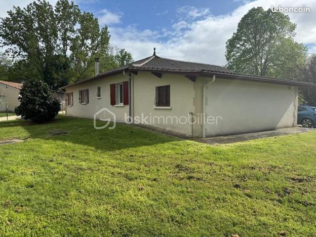 Maison vente à Confolens, Abzac