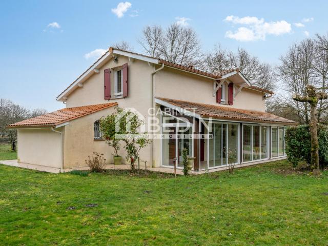 Maison vente à Bordeaux, Le Taillan-médoc