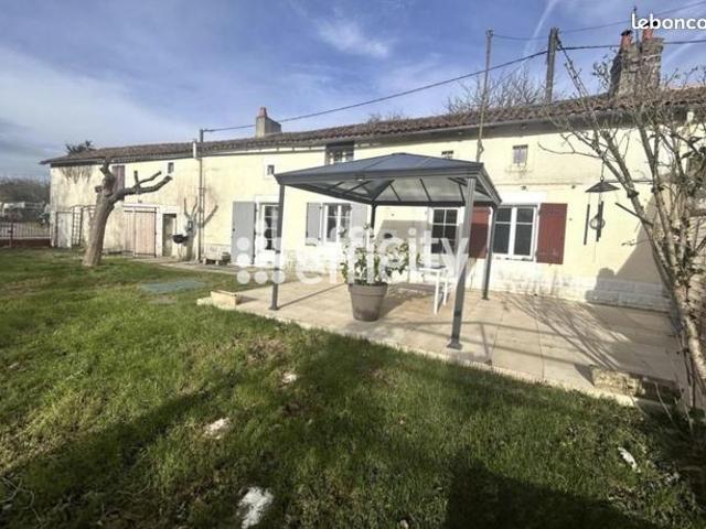 Maison vente à Niort, Limalonges