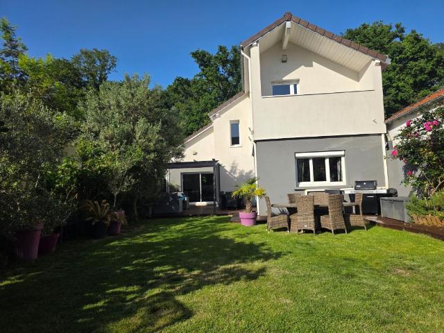 Maison vente à Créteil, Le Plessis-trévise