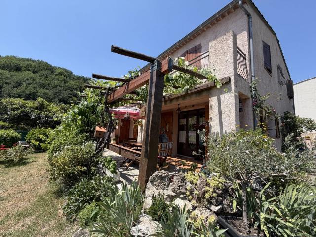 Maison vente à Nice, Contes