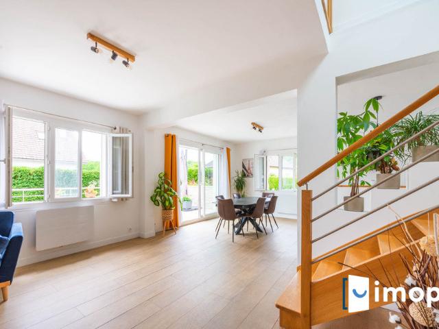 Maison vente à Saint-Germain-en-Laye, L'etang-la-ville