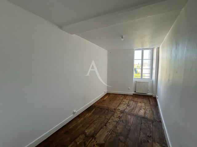 Maison location à Jonzac, Saint-genis-de-saintonge