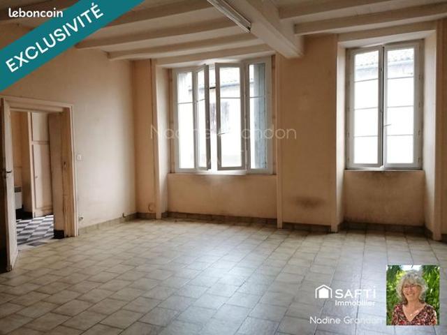 Maison vente à Nontron, Chaleix