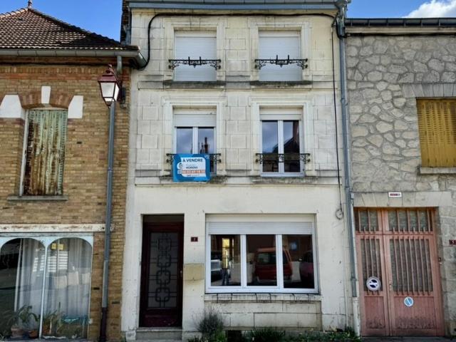 Maison vente à Vouziers, Grandpré