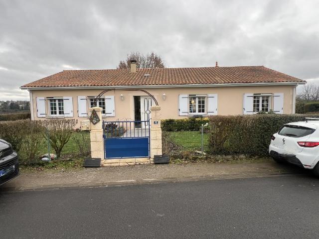 Maison vente à Confolens
