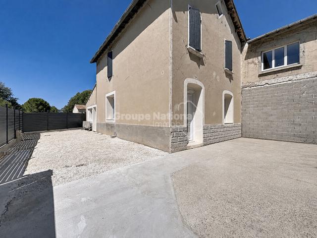 Maison location à Arles, Cabannes
