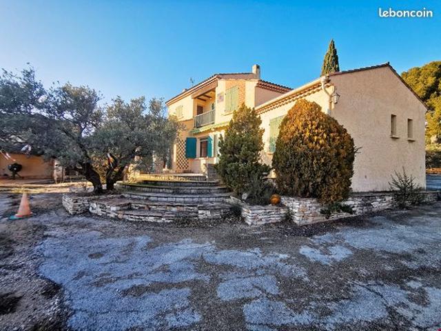 Maison vente à Aix-en-Provence, La Fare-les-oliviers