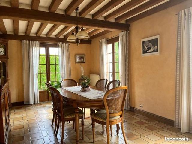 Maison vente à Lisieux, Normandie