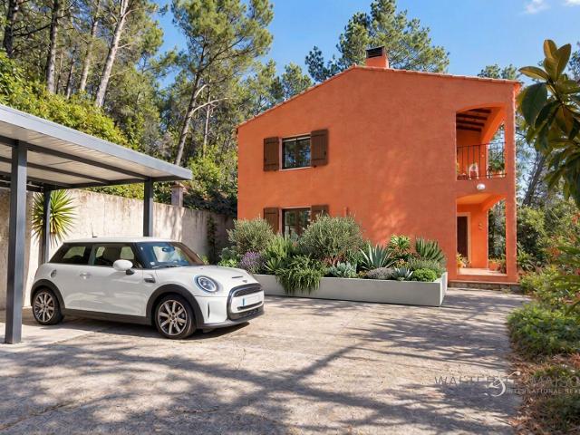 Maison vente à Arrondissement de Toulon, Belgentier