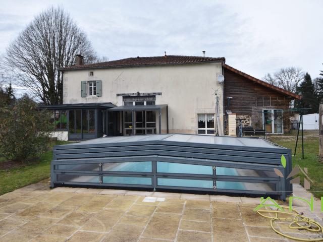 Maison vente à Angoulême, Rouzède