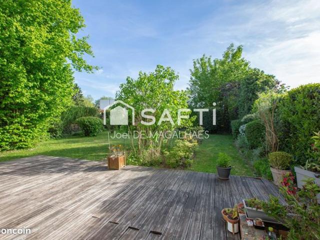 Maison vente à Rambouillet, Le Mesnil-saint-denis