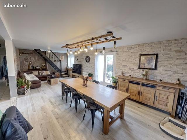 Maison vente à Castres, Sémalens