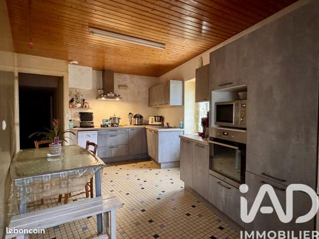 Maison vente à Fontenay-le-Comte, La Caillère-saint-hilaire