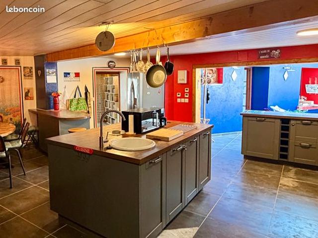 Maison vente à Saint-Jean-d'Angély, Nouvelle-Aquitaine