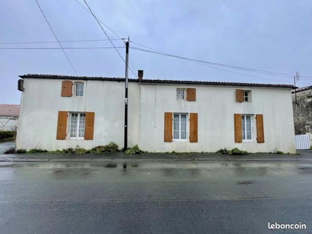 Maison vente à Rochefort, Saint-jean-d'angle