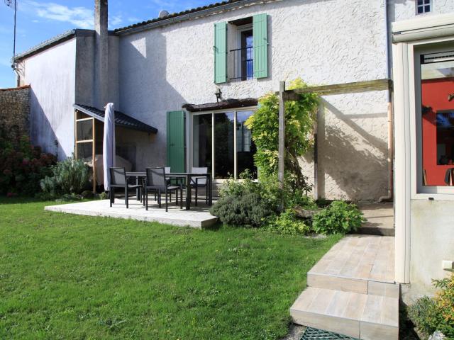 Maison vente à Saintes, Barzan