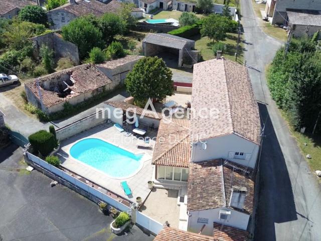 Maison vente à Saint-Jean-d'Angély, Grandjean