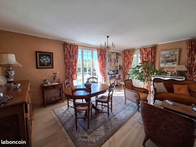 Maison vente à Ussel, Saint-rémy