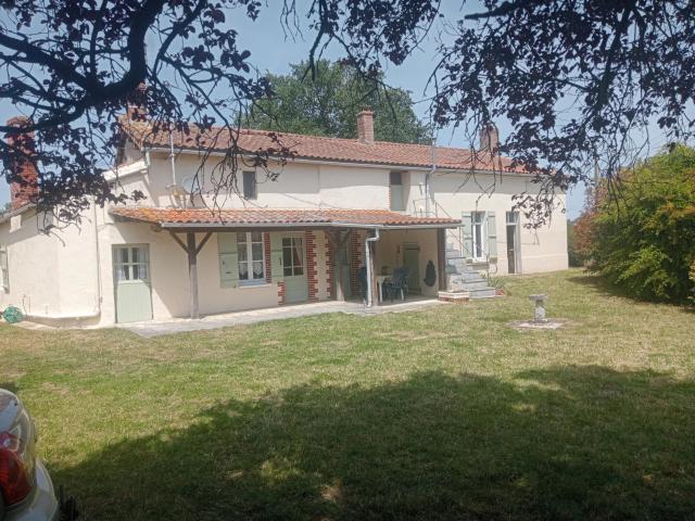 Maison vente à Bressuire, Cersay