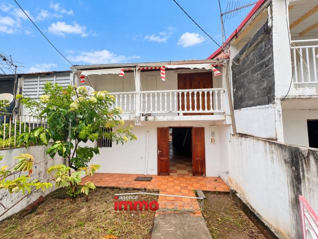 Maison vente à Versailles, Basse-Terre