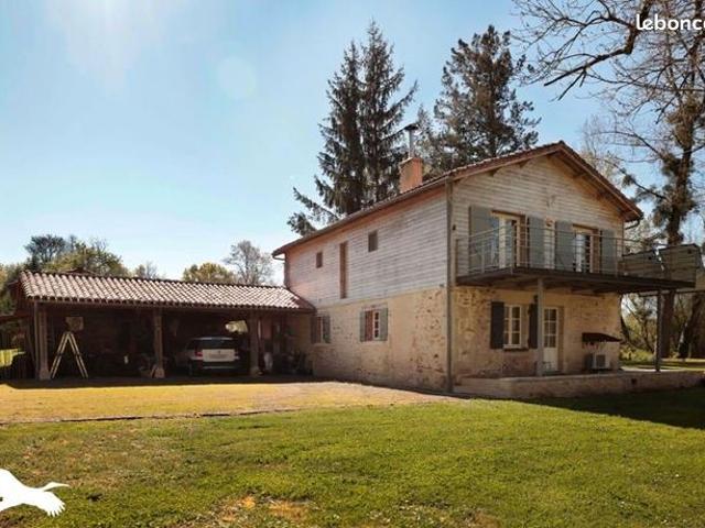 Maison vente à Confolens, Ambernac