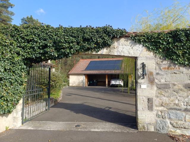 Maison vente à Thiers, Escoutoux
