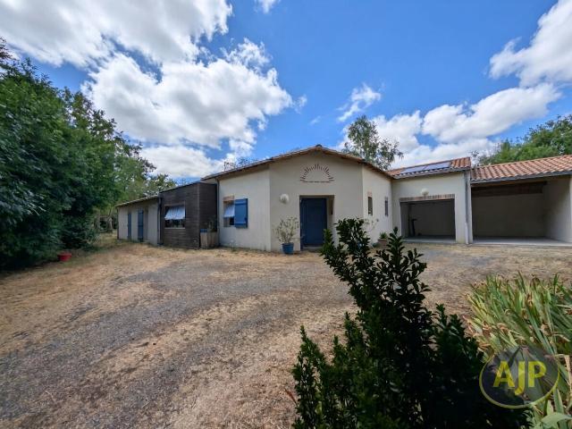 Maison vente à La Roche-sur-Yon, La Bernardière