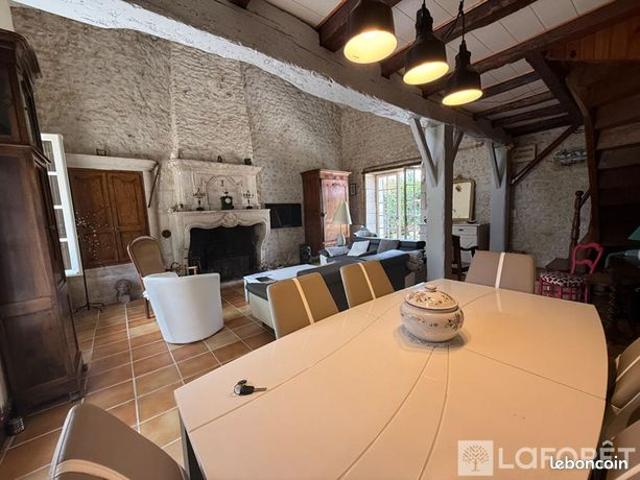 Maison vente à Saintes, Courcoury
