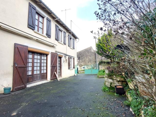 Maison vente à Niort, Azay-le-brûlé