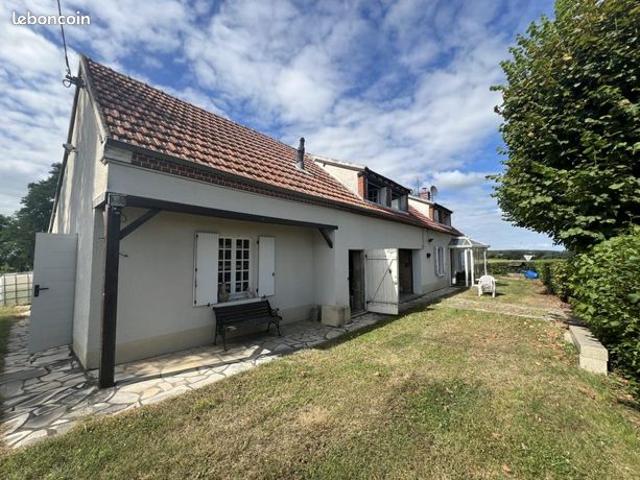 Maison vente à Saint-Amand-Montrond, Le Châtelet