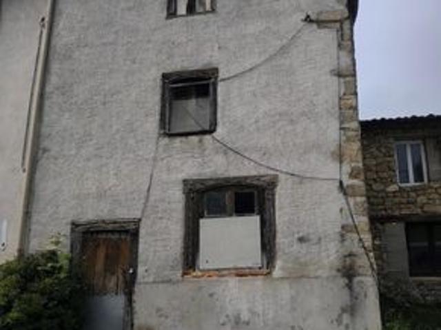 Maison vente à Thiers, Escoutoux