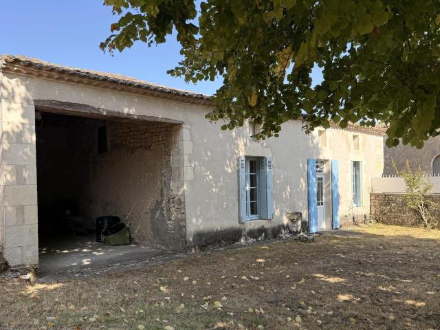 Maison vente à Saintes, Arces
