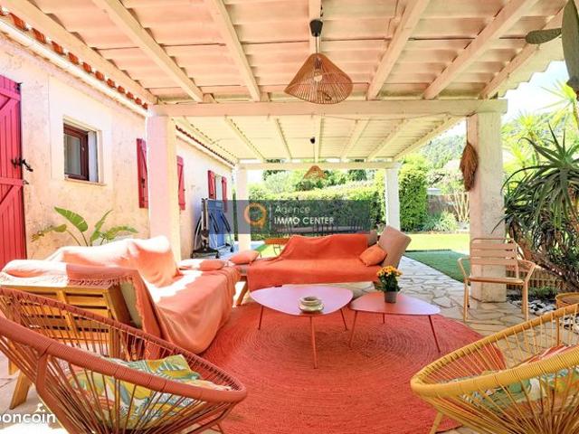 Maison vente à Arrondissement de Toulon, Solliès-pont