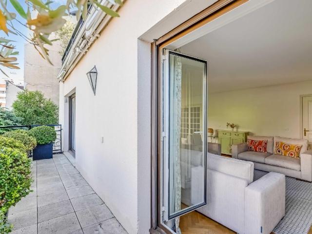 Maison vente à Paris, Île-de-France