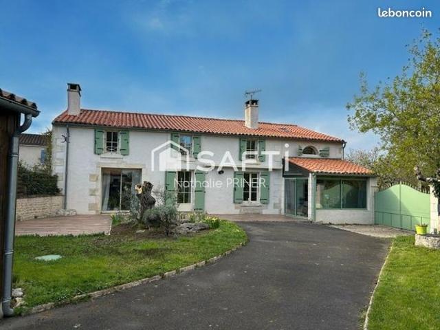 Maison vente à Fontenay-le-Comte, Benet